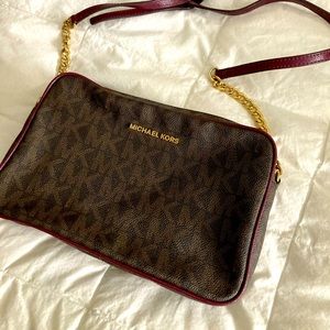 Michael Kors Jet Set Crossbody Bag
